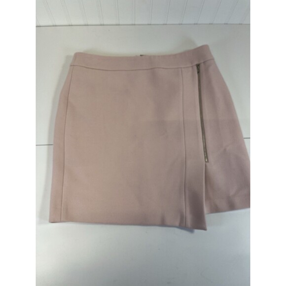 White House/Black Market Pink Above Knee Skirt.Asymmetrical Zipper Front  Size 6 - Picture 10 of 10